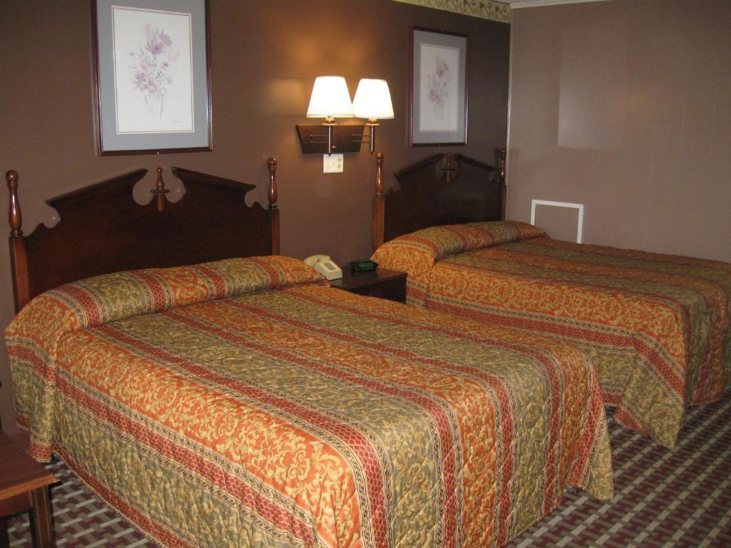 Tazewell Fincastle Motor Inn الغرفة الصورة